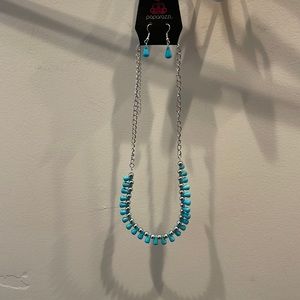 Paparazzi, necklace with drop earrings